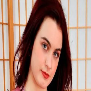 Lola Rae porno yıldızı