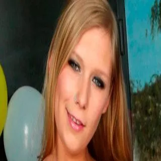 Lena Nitro porno yıldızı