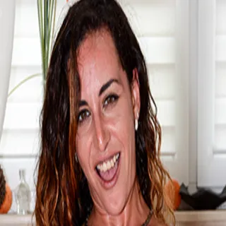 Bodo porno yıldızı