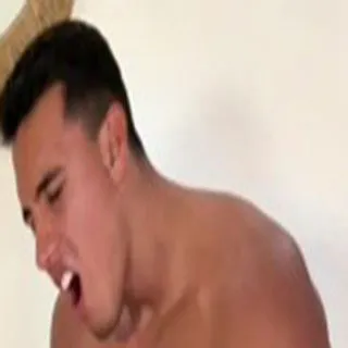 April August porno yıldızı