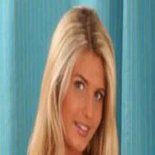 Sarah Dark porno yıldızı