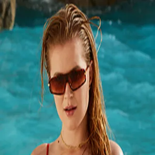 Angelina Robihood porno yıldızı