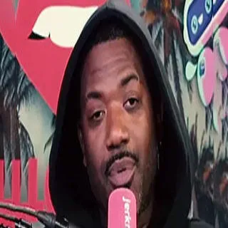 Ray J porno yıldızı