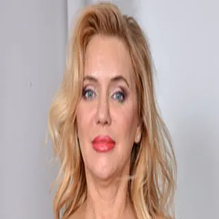Maya Evans porno yıldızı