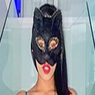 Masked Maya porno yıldızı
