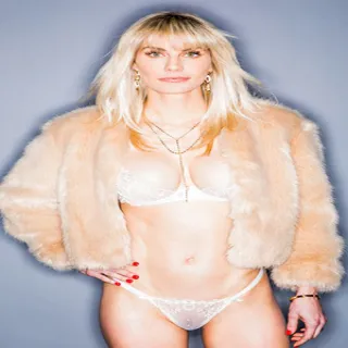 Cassie Bender porno yıldızı