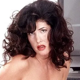 Holly Body porno yıldızı