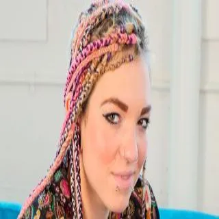 Pixi Peach porno yıldızı