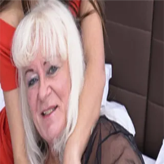 Lennora porno yıldızı