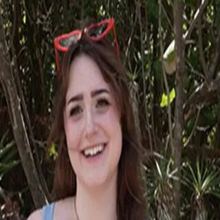 Lilibet Saunders porno yıldızı