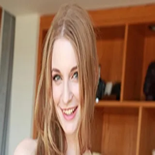 Ela Darling porno yıldızı