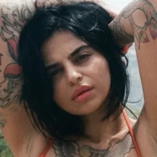 Azzy Star porno yıldızı