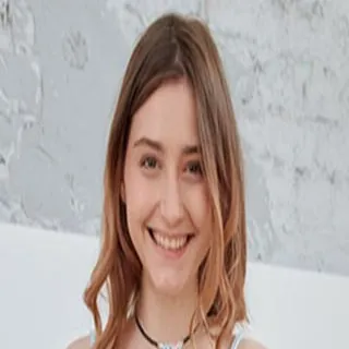 Lola Bredly porno yıldızı