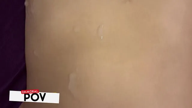 Courtney Blue ile Köpek Pozisyonunda Seks ve Sert Sikiş
