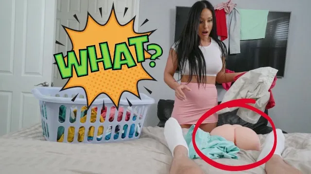 Jennifer White ve Johnny Love'in Olgun Kadın Fantazisi Sikişi