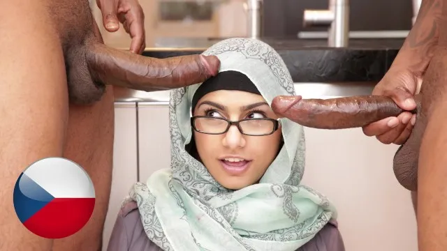 Charlie ve Mia'nın üçlü sikiş