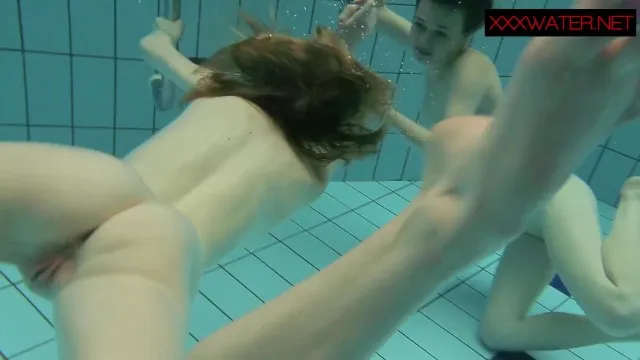 İyi şekilli belle'nin videosunda lezbiyen ve amatör sikiş