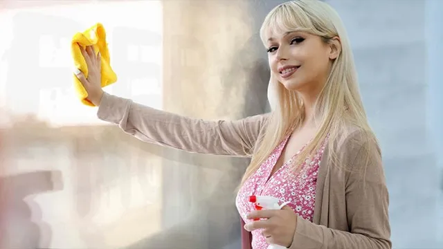 Allen Swift ve Jessica Starling'in Göğüs Üstü Boşalma Sahnesi'nde Üvey Fantezi Seks Videosu