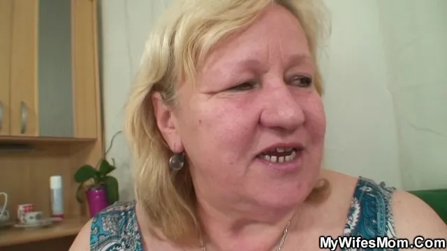 Büyük Göğüslü Olgun Kadının Sakso ve Sert Seks Macerası