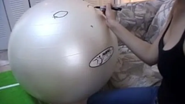Pierced Pussy ve Lezbiyen Seks Anları
