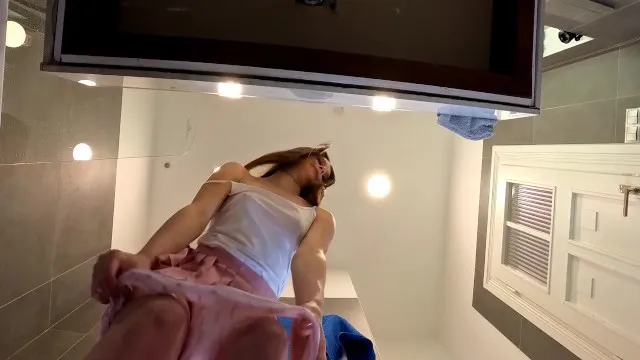 Courtesan'ın sexy traileri ve sikiş dolu anları