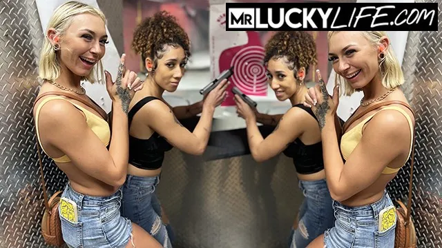 Chloe Temple ve Kira Perez'in Çılgın Üçlü ve Seks ve Porno
