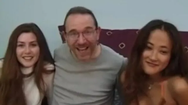 Asyalı Kızların Üçlü Seks ve Porno Anları