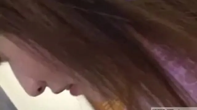 Japon bir kızın şehvet dolu sikiş ve sert seks sahnesi