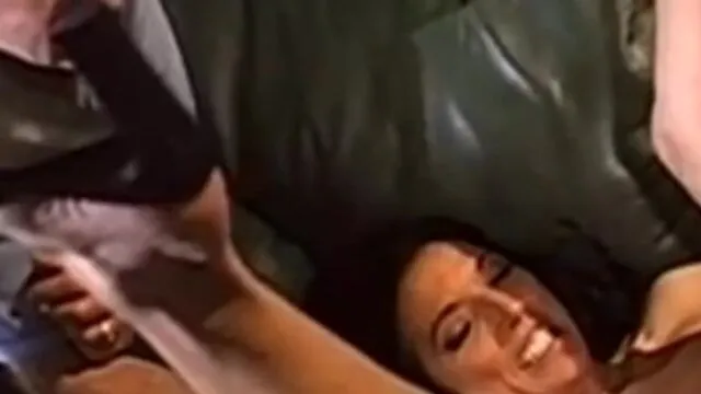 Kocasını Aldatan Kadınların Amatör ve Sert Seks Videoları