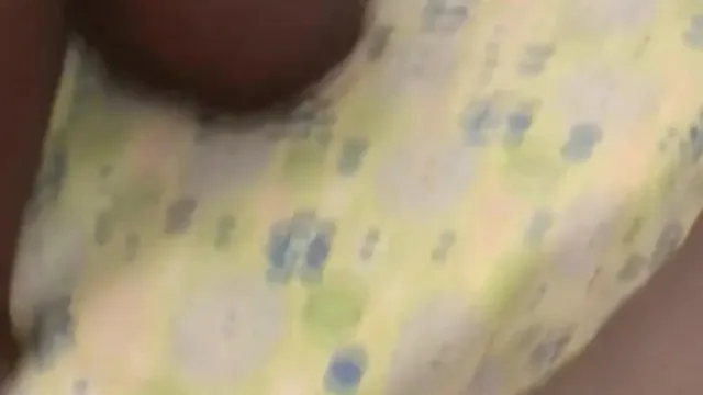 Genç Kızların ve Büyük Penisinin Sert Sikiş Sahnesi