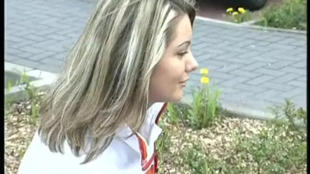 Genç Kızın Açık Hava Seks Maceraları ve Anal İlişkisi