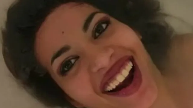 Genç Kızın Mastürbasyon ve Solo Anları Seks Videosu