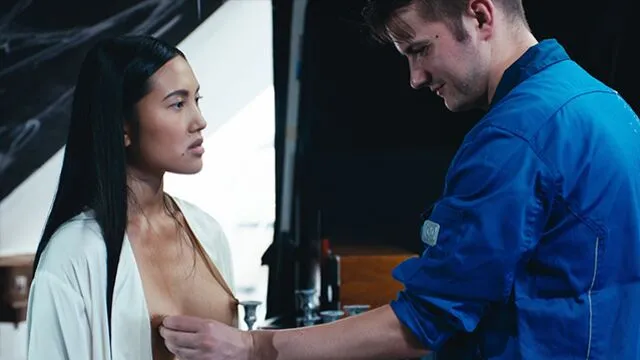 Sam Bourne ve May Thai'nin Tutkulu Japonya Macerası ve Seks
