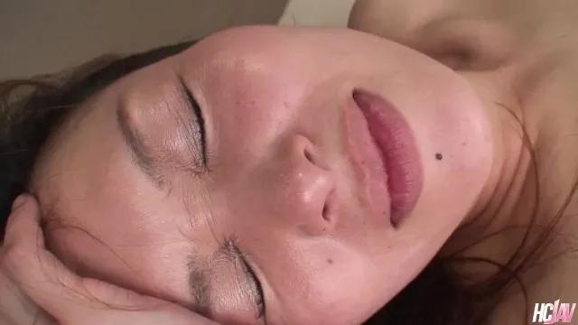 Hitomi Kanou'nun Sert Sikiş ve Porno Macerası