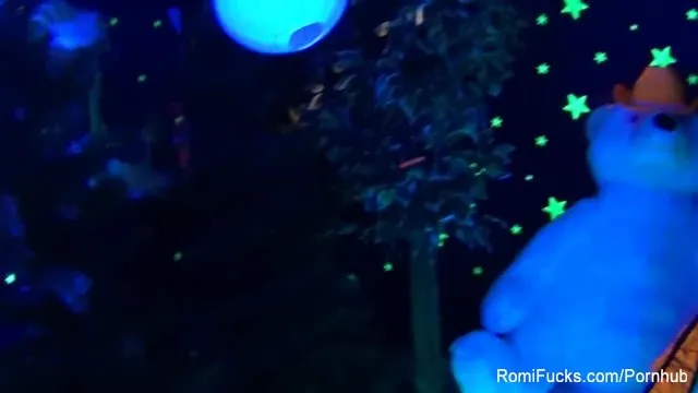 Romi Rain'in İnanılmaz Seks Sahnesi