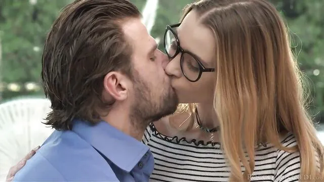 Ivi Rein'in Naughty Sakso Seks Anları