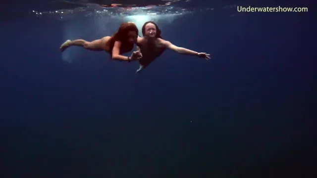 Su Altında Üçlü İlişkiler ve Seks