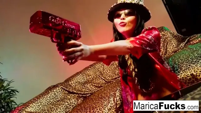 Marica Hase'in güzel ve erotik sikiş anları