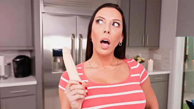 Rachel Starr'ın Mutfakta Sert Seks ve Oral Sahnesi