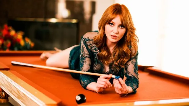 Lacy Lennon'ın kızıl saçları ve sert sikiş anları