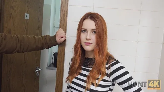 Charlie Red'in Seks Anları ve Tuvalet Fetişi