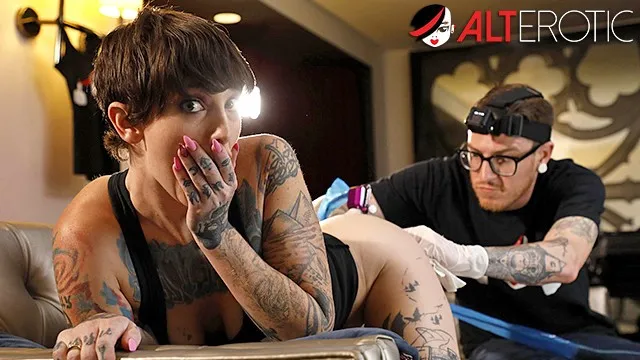 Çılgın Sascha Ink ve Sully Savage'in anal seks sahnesi