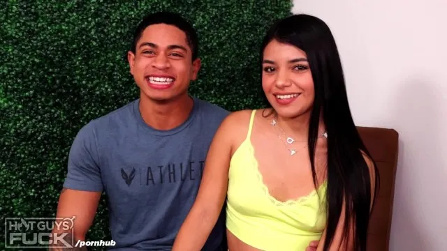 Size Queen ve Black'in Büyük Kalçalı İntiracial Seks Deneyimi