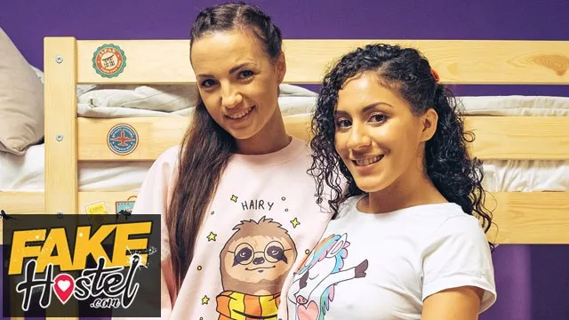 Tutkulu Liv Revamped ve Kristy Black'in Üçlü Sevişmesi Sikişi