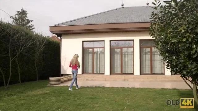 Genç Kız ve Yaşlı Adamın Üvey Fantezi Seksi